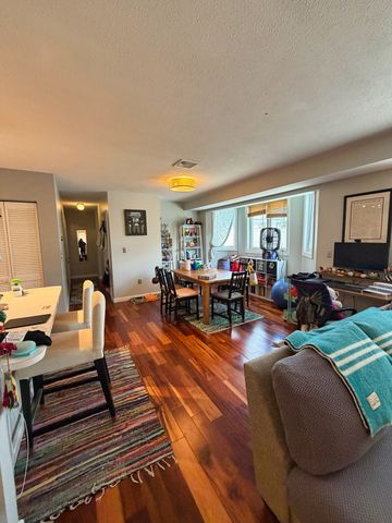 624 Boston Ave 9B, Medford, MA 02155