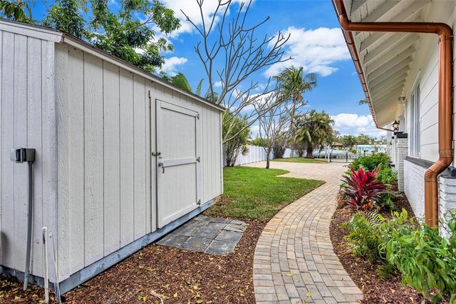 3925 SUNRISE DRIVE S, St Petersburg, FL 33705