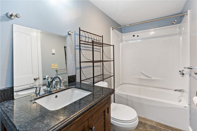 300 Smithfield Road 5-53, North Providence, RI 02904