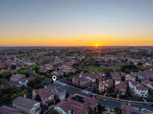 8400 Reagan Glen, San Diego, CA 92127