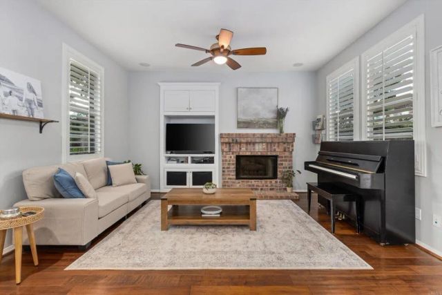 8400 Reagan Glen, San Diego, CA 92127