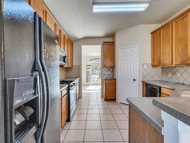 2306 Diamond Springs Drive, Pearland, TX 77584