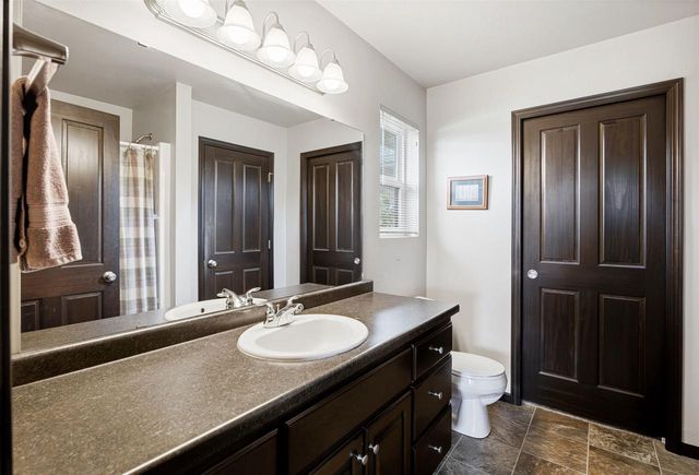 2916 FOX TAIL LANE, Menasha, WI 54952