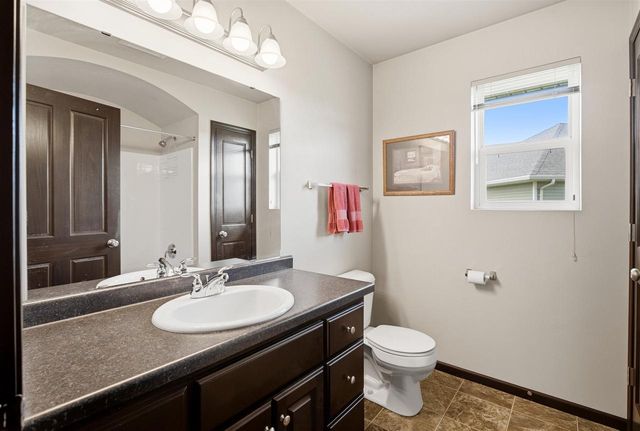 2916 FOX TAIL LANE, Menasha, WI 54952