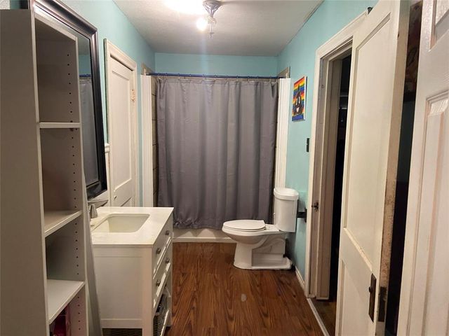 1202 Pine Avenue, Orange, TX 77630