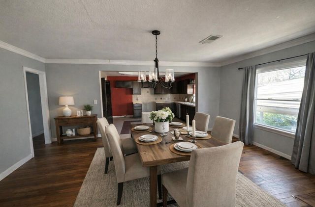 1202 Pine Avenue, Orange, TX 77630