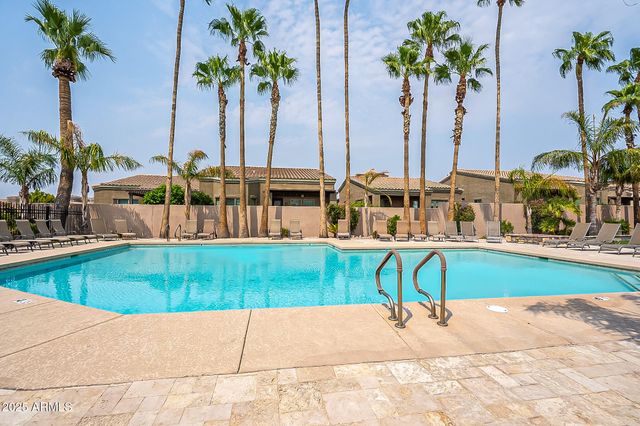 6202 E MCKELLIPS Road 83, Mesa, AZ 85215