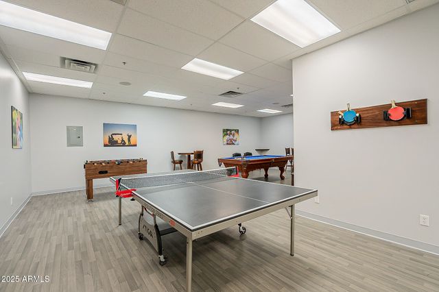 6202 E MCKELLIPS Road 83, Mesa, AZ 85215