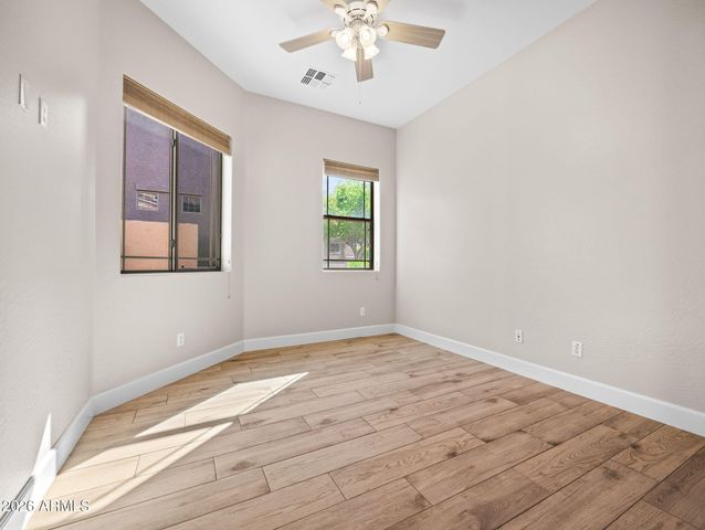 6202 E MCKELLIPS Road 83, Mesa, AZ 85215