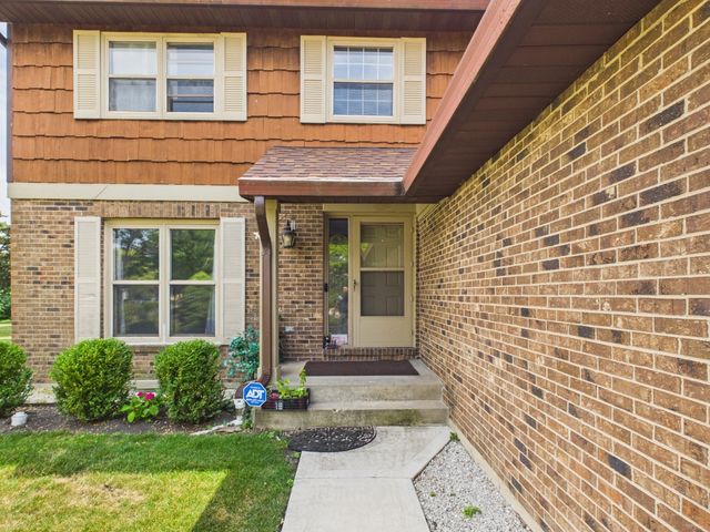2541 Cobblewood Drive, Northbrook, IL 60062