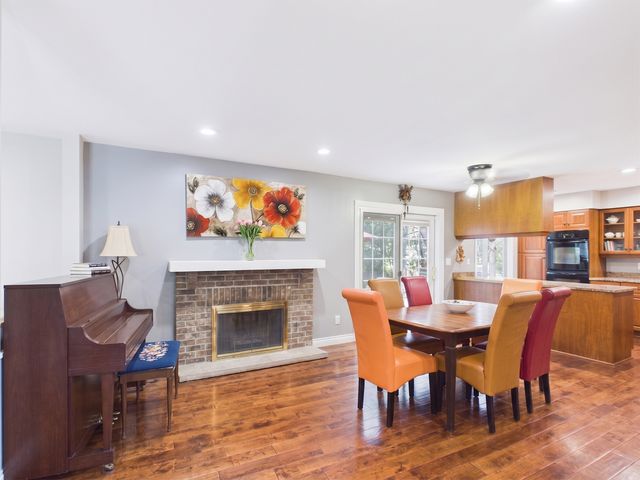 2541 Cobblewood Drive, Northbrook, IL 60062