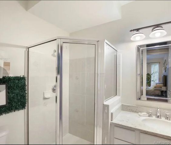 50600 Koss Drive, Macomb, MI 48044