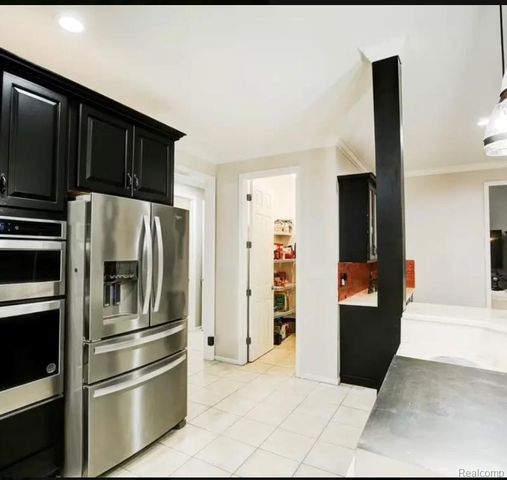 50600 Koss Drive, Macomb, MI 48044