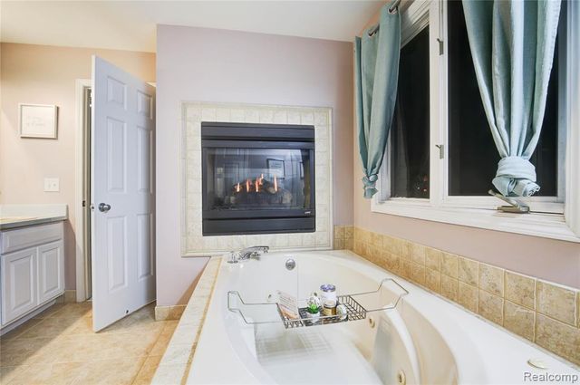 50600 Koss Drive, Macomb, MI 48044