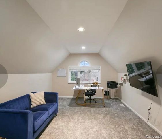 50600 Koss Drive, Macomb, MI 48044