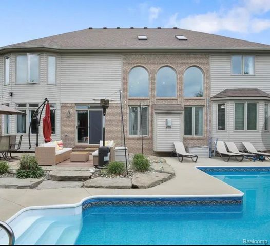 50600 Koss Drive, Macomb, MI 48044