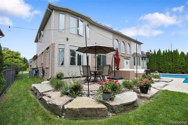 50600 Koss Drive, Macomb, MI 48044