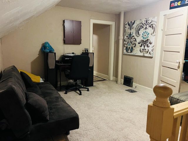 533 W 10TH AVENUE, Oshkosh, WI 54902