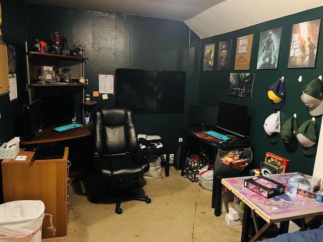 533 W 10TH AVENUE, Oshkosh, WI 54902