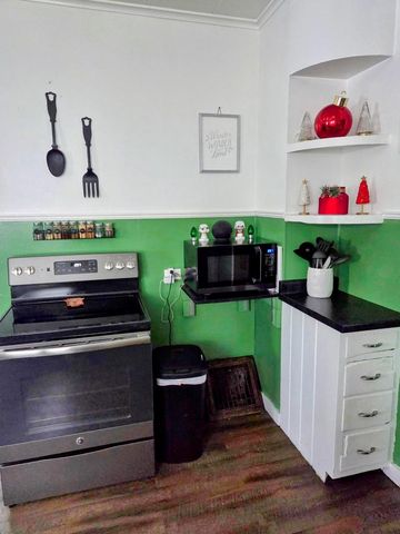 533 W 10TH AVENUE, Oshkosh, WI 54902