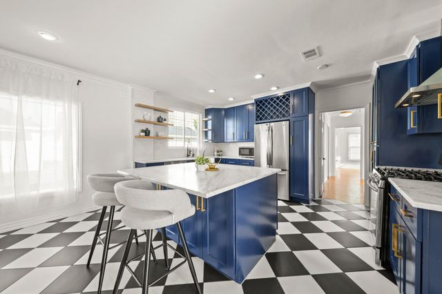 4391 Varsity Lane, Houston, TX 77004