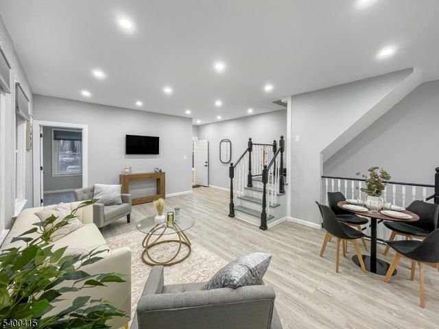 45 Rutgers St, Irvington Twp., NJ 07111