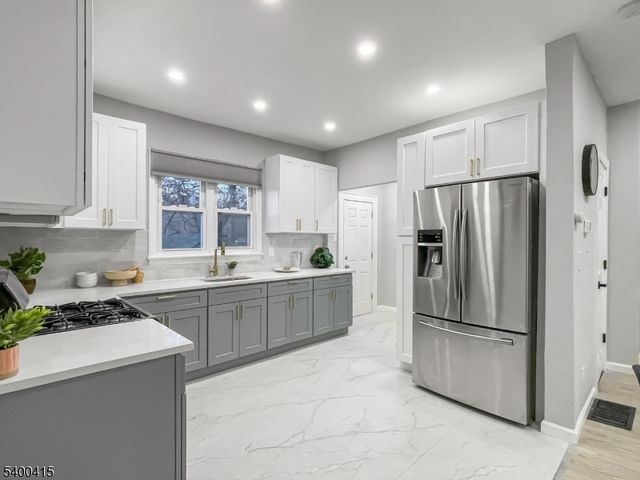 45 Rutgers St, Irvington Twp., NJ 07111