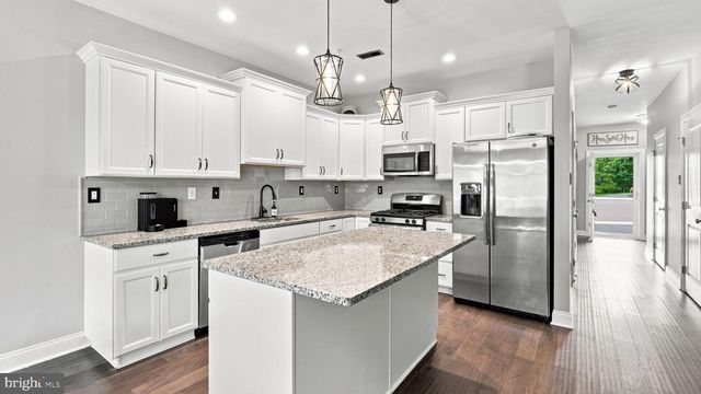 319 W HAMLIN AVE, Telford, PA 18969
