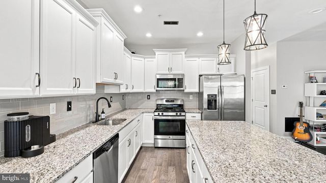 319 W HAMLIN AVE, Telford, PA 18969