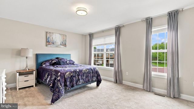 319 W HAMLIN AVE, Telford, PA 18969