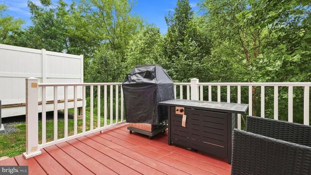 319 W HAMLIN AVE, Telford, PA 18969