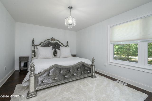 16 Finch Road, Howell, NJ 07731
