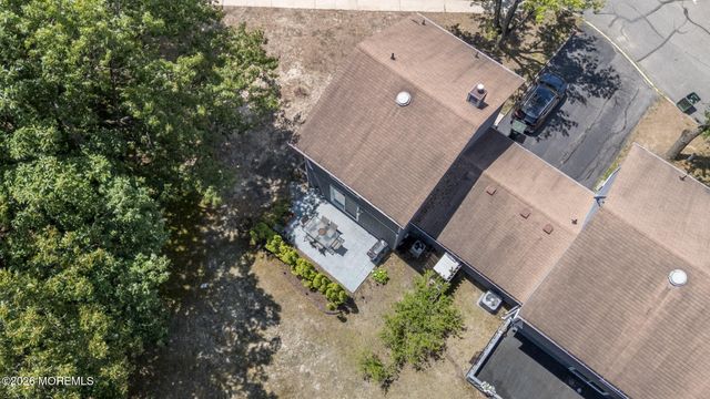 16 Finch Road, Howell, NJ 07731