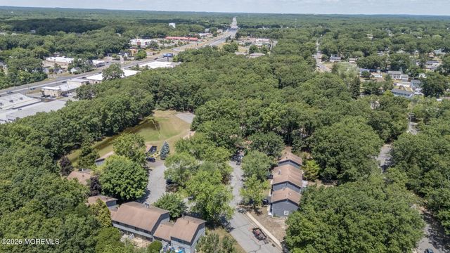 16 Finch Road, Howell, NJ 07731