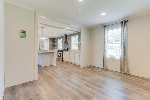 714 Mill Street 27, Leslie, MI 49251