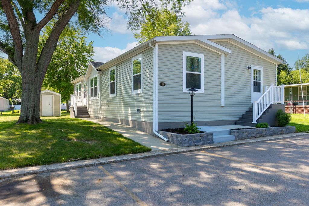 714 Mill Street 27, Leslie, MI 49251