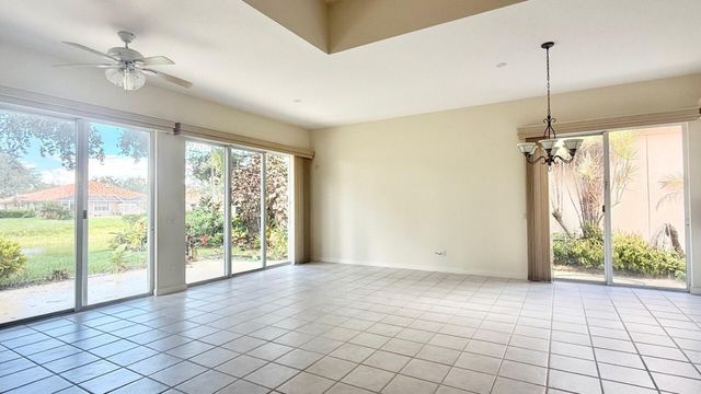 2541 Kittbuck Way, West Palm Beach, FL 33411