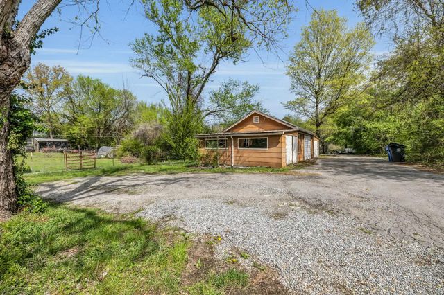 3924 Meadow Lane Lane, Chattanooga, TN 37406