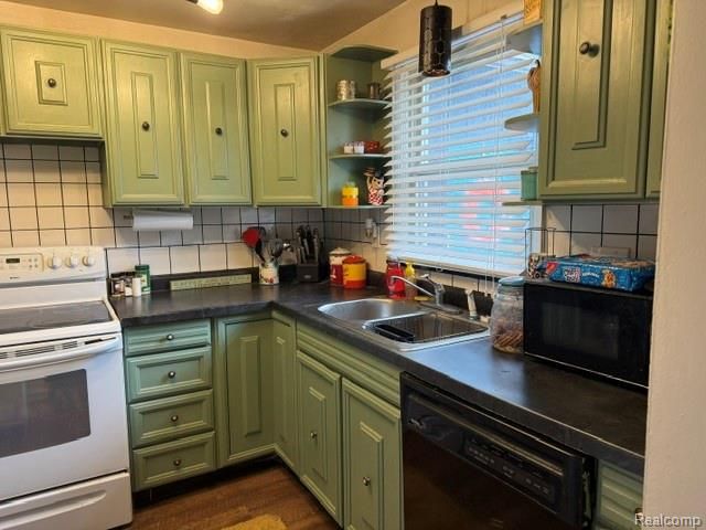 5485 N Linden Road, Flint, MI 48504