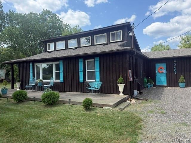 5485 N Linden Road, Flint, MI 48504