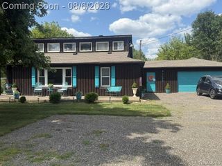 5485 N Linden Road, Flint, MI 48504