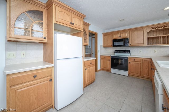 483 Owl Point, Roaming Shores, OH 44084