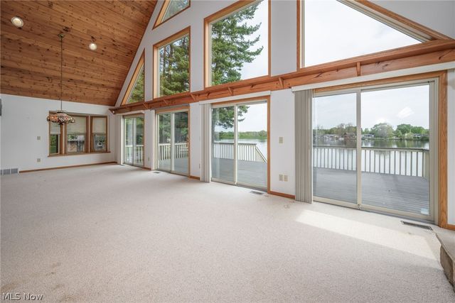 483 Owl Point, Roaming Shores, OH 44084