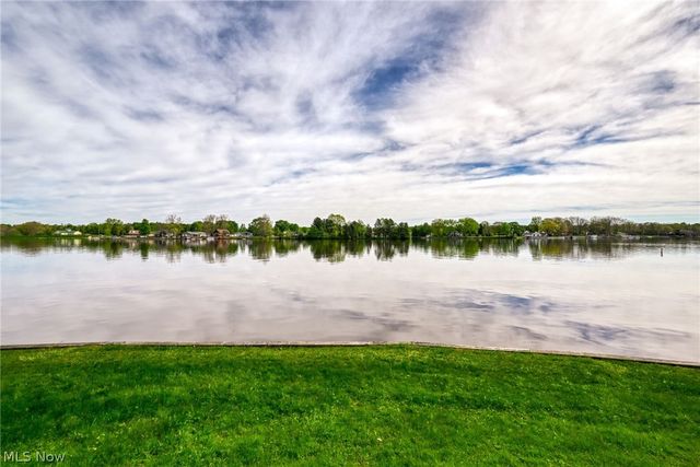 483 Owl Point, Roaming Shores, OH 44084