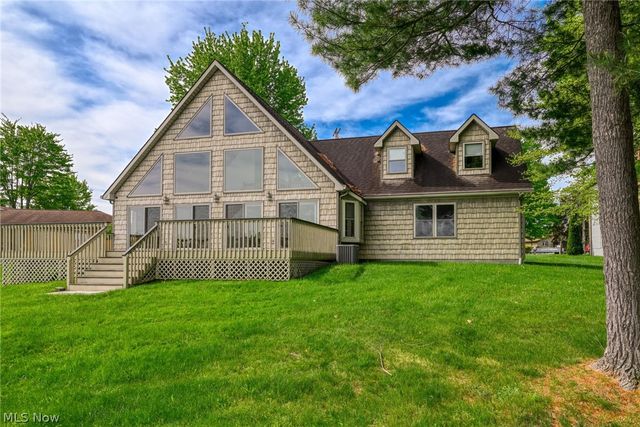 483 Owl Point, Roaming Shores, OH 44084