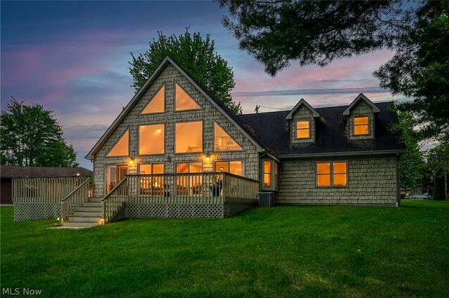 483 Owl Point, Roaming Shores, OH 44084