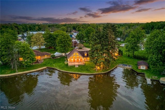 483 Owl Point, Roaming Shores, OH 44084