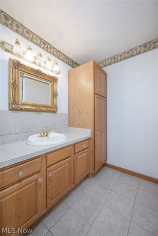 483 Owl Point, Roaming Shores, OH 44084