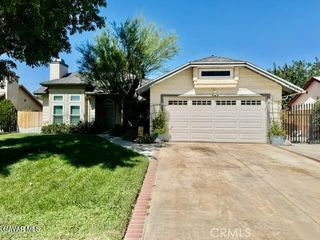 4049 Saddleback, Palmdale, CA 93552