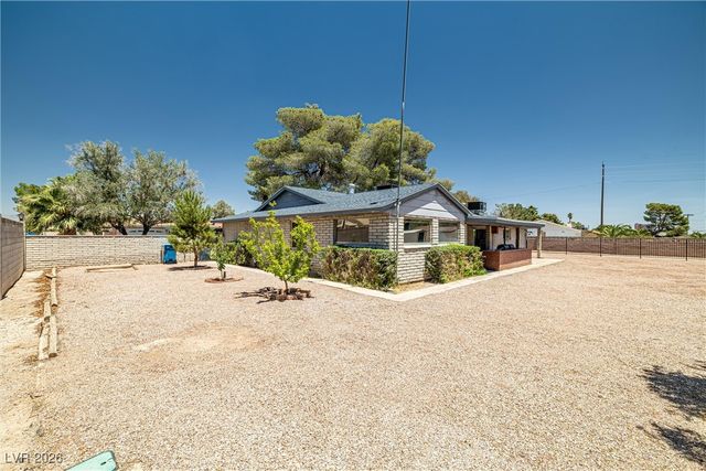 3090 Westwind Road, Las Vegas, NV 89146